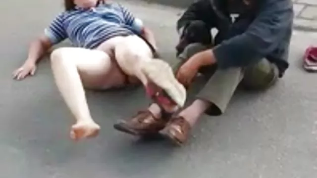 Seks hiçbir kayıt Koca ucretsiz pirno indir Memeli İngiliz hatun göt veriyor