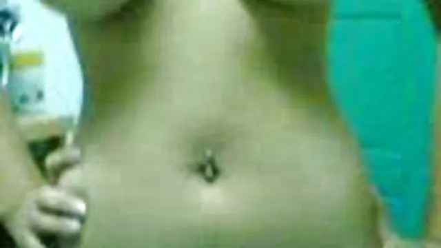 En iyi porno hiçbir kayıt Maskeye bağlı köle namlu ve köpek kullanılır ğorno indir